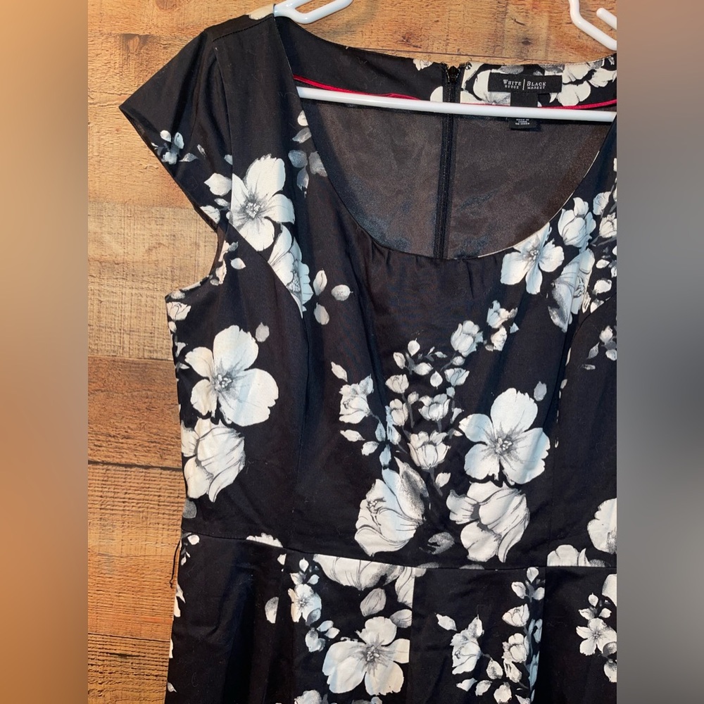 Floral Black and White Dress-Size 12 - Picture 3 of 10